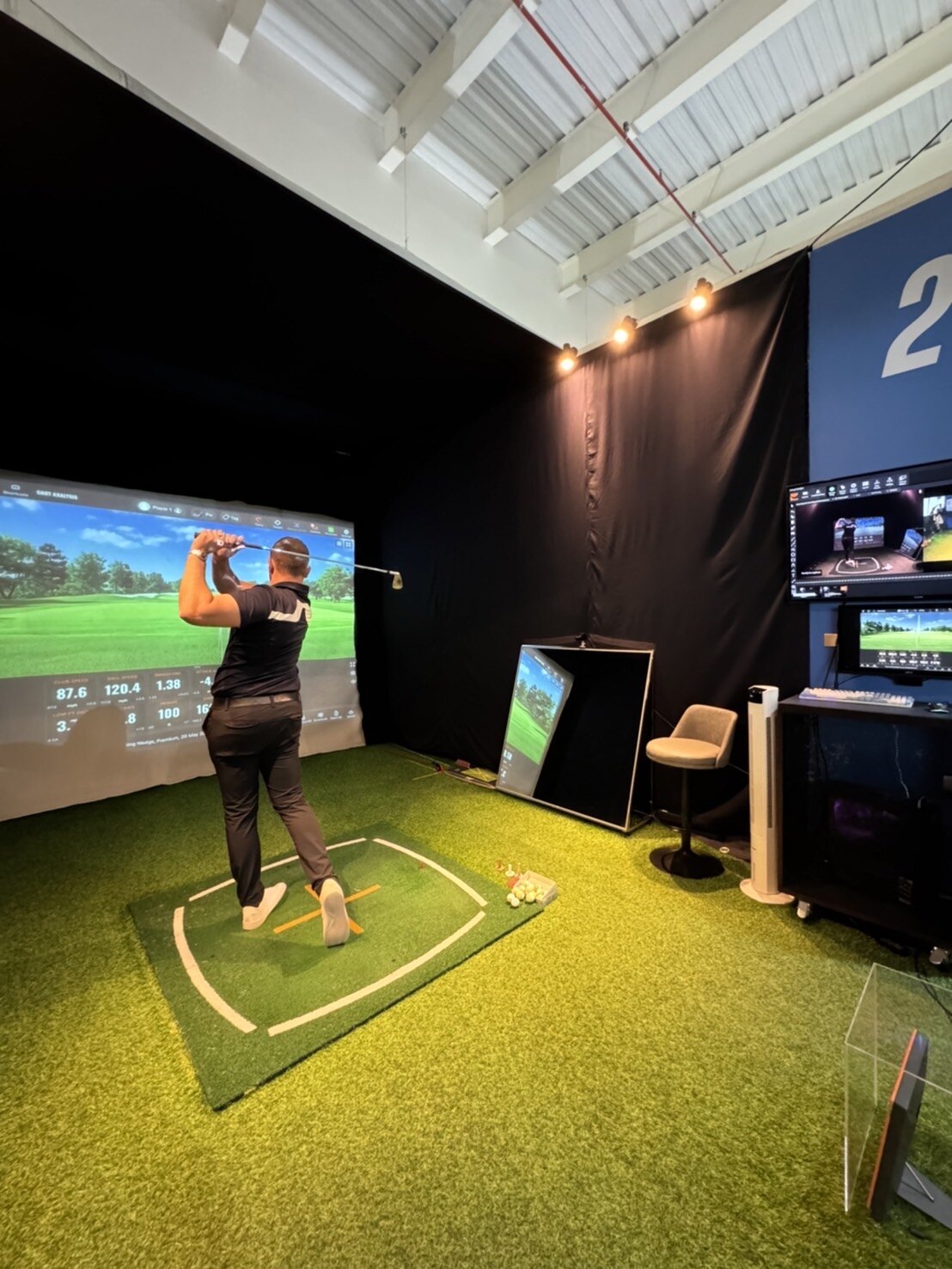 Coaching at Tom Dingwall Golf Academy